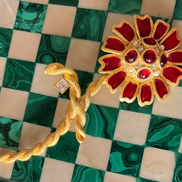 GERARD YOSCA GIANT 5 1/2” GOLD METAL RED ENAMEL CRYSTAL SUNFLOWER BROOCH SIGNED - Picture 2 of 4